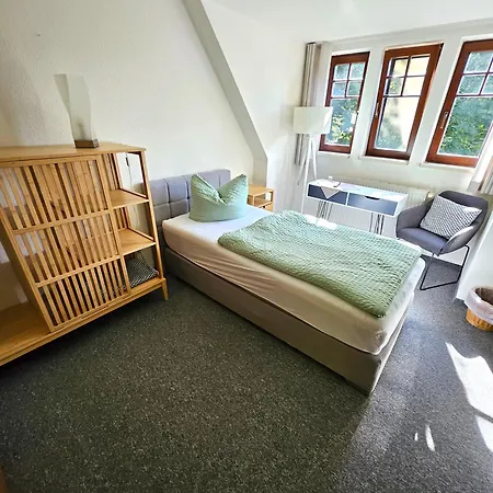 Pension Parkschloesschen Guest house *