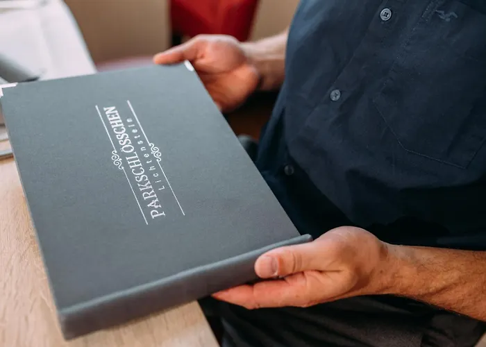 Pension Parkschloesschen Guest house